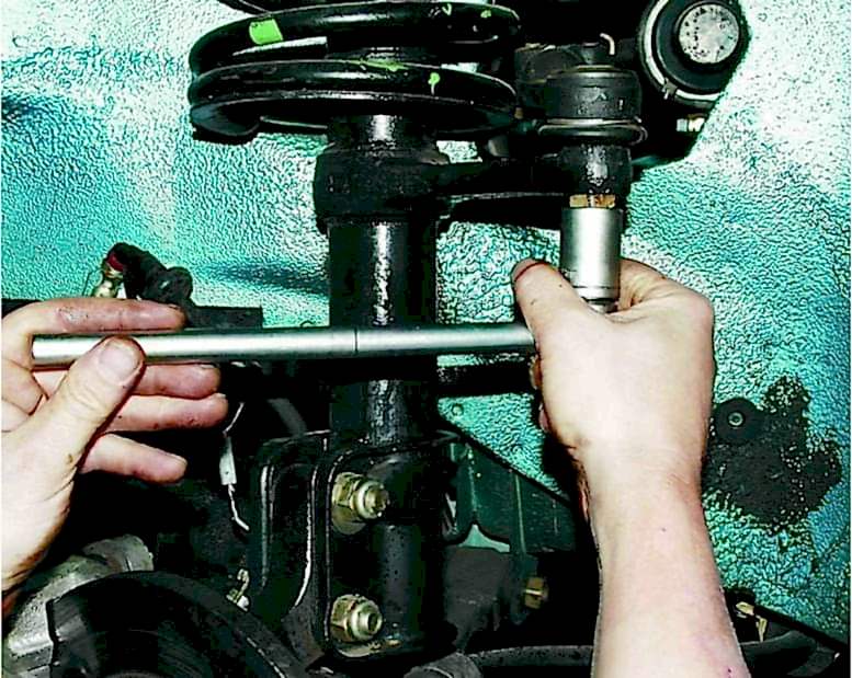 замена наконечников рулевых тяг замена наконечников рулевых тяг