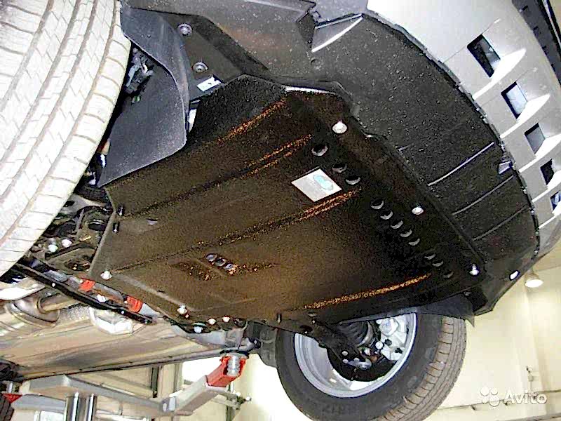 Установка защиты картера Установка защиты картера