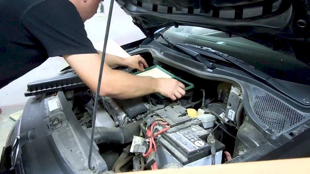 замена воздушного фильтра