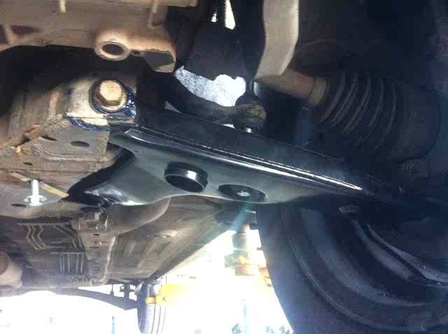 замена рычагов замена рычагов