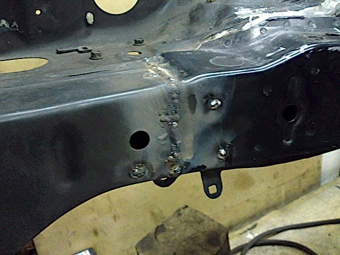 ремонт лонжерона в Алматы ремонт лонжерона в Алматы